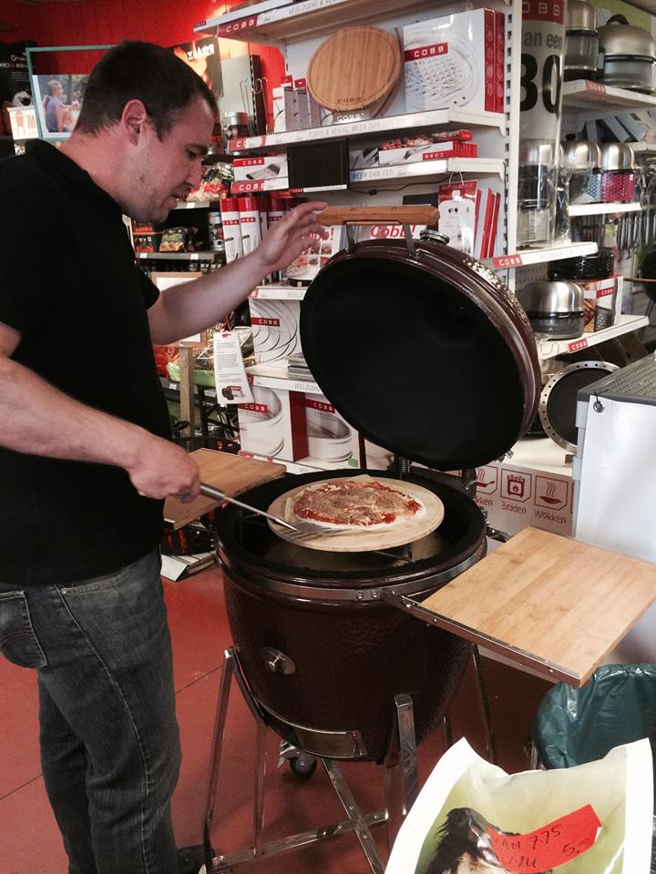 Barbecue kopen in Breda? AVRI Bloem en Tuincentrum BBQ Kopen Breda AVRI Bloem en Tuincentrum